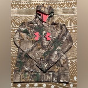 Camp Under Armour Sweatshirt